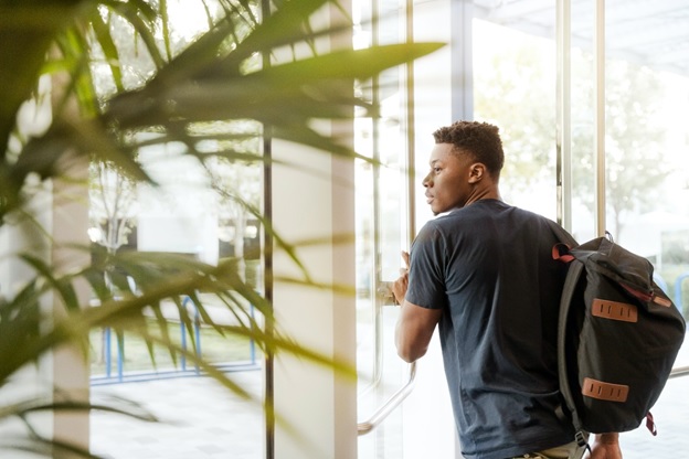 Get Into Reading as a College Student